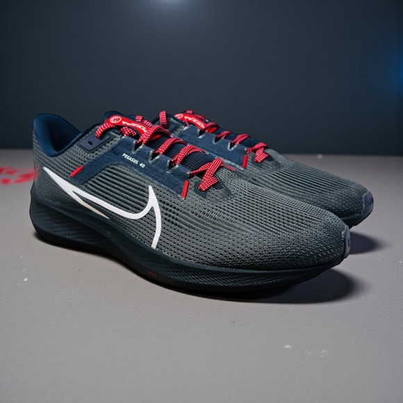 Nike Air Zoom Pegasus 40 Men's Size 12 Houston Texans Running Shoes Gray Red